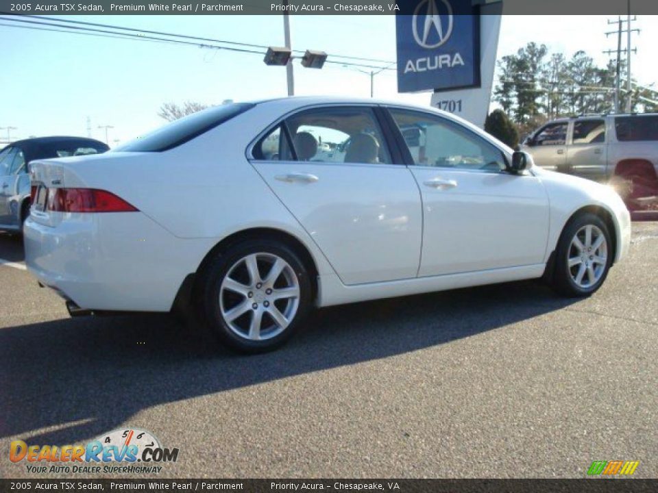 2005 Acura TSX Sedan Premium White Pearl / Parchment Photo #5