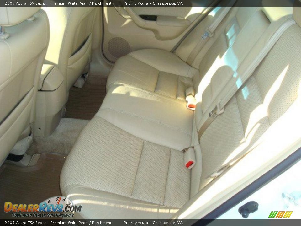 2005 Acura TSX Sedan Premium White Pearl / Parchment Photo #10