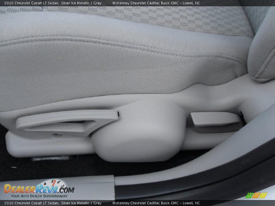 2010 Chevrolet Cobalt LT Sedan Silver Ice Metallic / Gray Photo #8