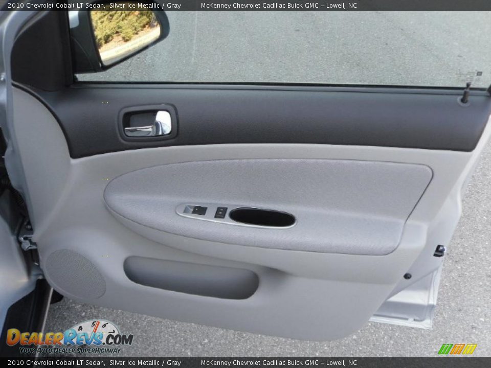 2010 Chevrolet Cobalt LT Sedan Silver Ice Metallic / Gray Photo #19