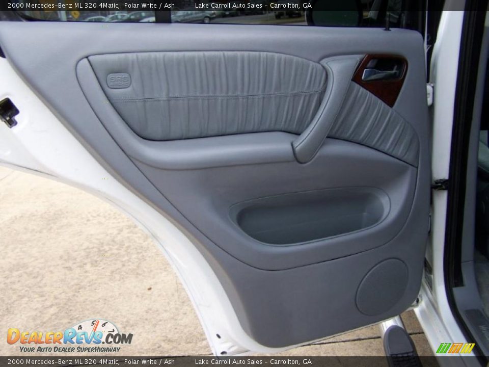 2000 Mercedes-Benz ML 320 4Matic Polar White / Ash Photo #36