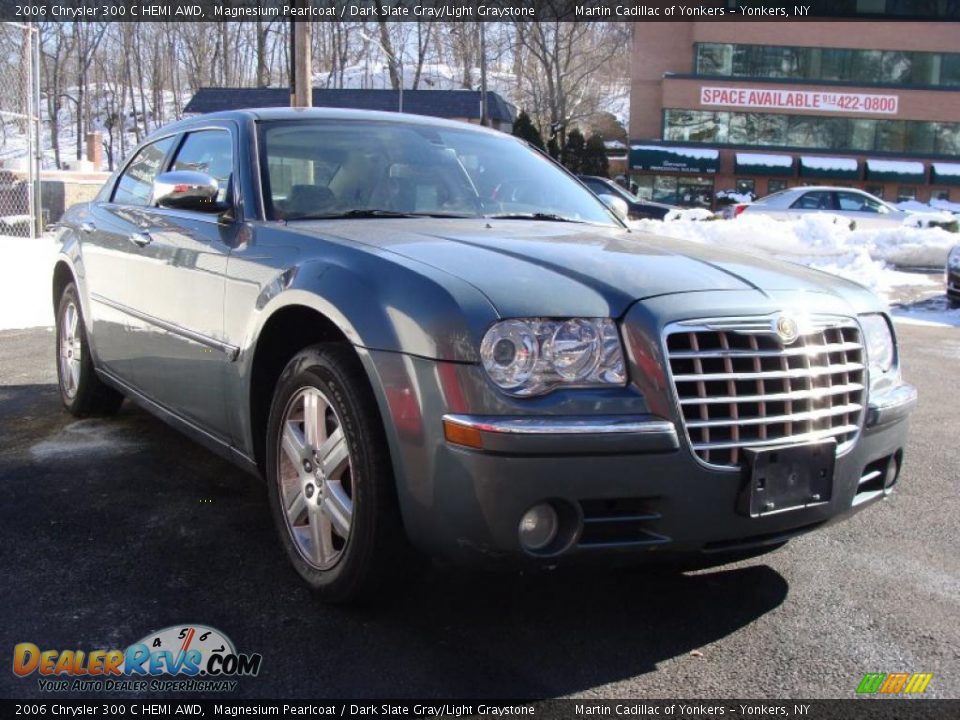 2006 Chrysler 300 C HEMI AWD Magnesium Pearlcoat / Dark Slate Gray/Light Graystone Photo #3