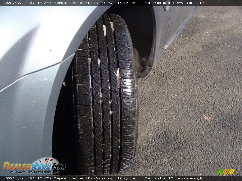 2006 Chrysler 300 C HEMI AWD Magnesium Pearlcoat / Dark Slate Gray/Light Graystone Photo #9