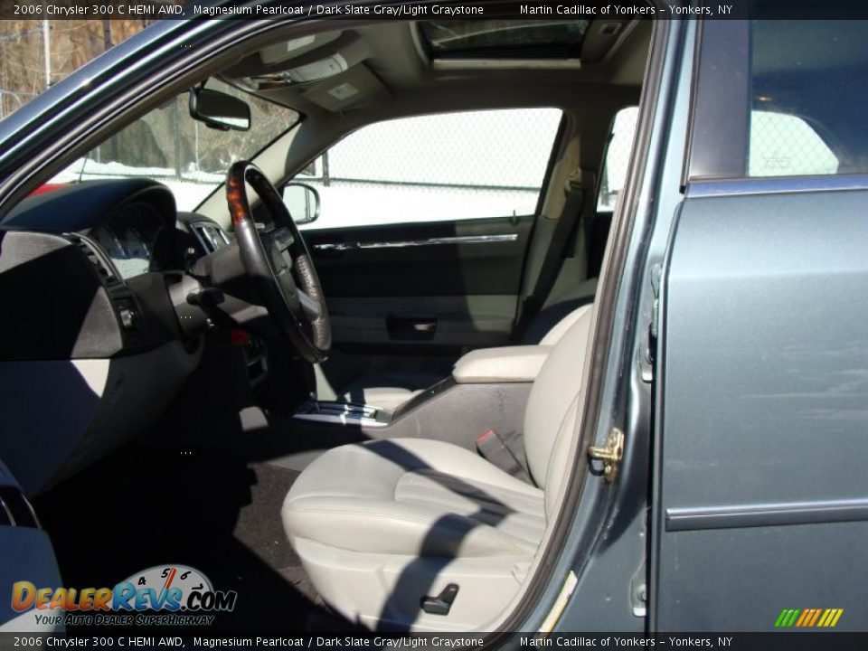 2006 Chrysler 300 C HEMI AWD Magnesium Pearlcoat / Dark Slate Gray/Light Graystone Photo #12