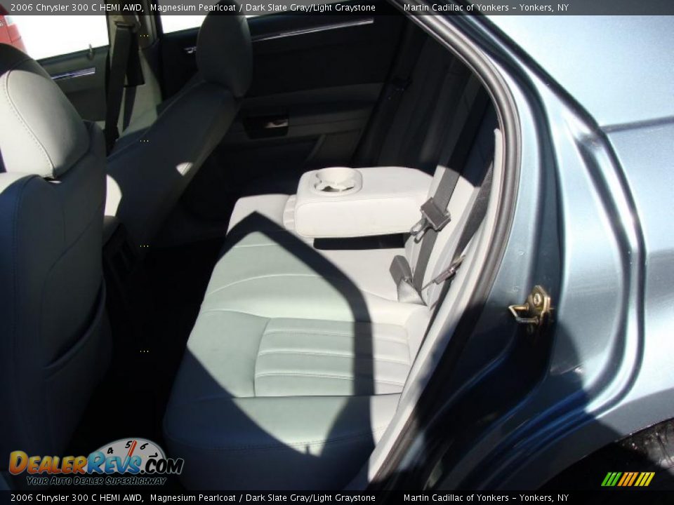 2006 Chrysler 300 C HEMI AWD Magnesium Pearlcoat / Dark Slate Gray/Light Graystone Photo #18