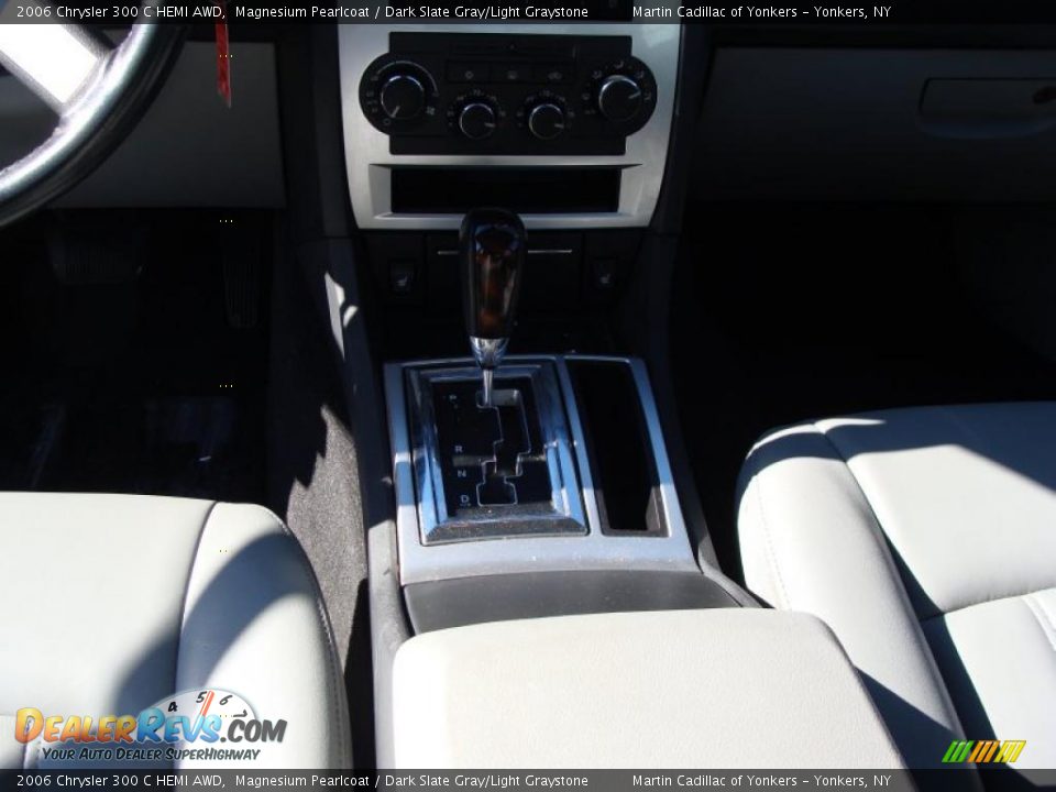 2006 Chrysler 300 C HEMI AWD Magnesium Pearlcoat / Dark Slate Gray/Light Graystone Photo #22