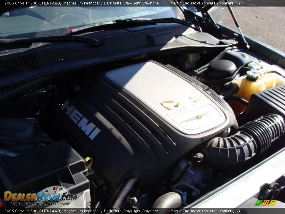 2006 Chrysler 300 C HEMI AWD Magnesium Pearlcoat / Dark Slate Gray/Light Graystone Photo #28
