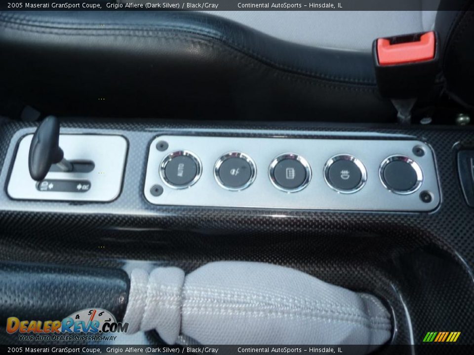 2005 Maserati GranSport Coupe Grigio Alfiere (Dark Silver) / Black/Gray Photo #20