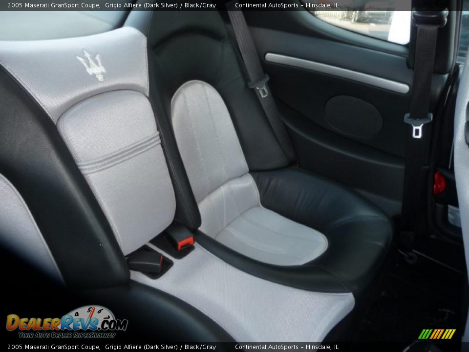 2005 Maserati GranSport Coupe Grigio Alfiere (Dark Silver) / Black/Gray Photo #23