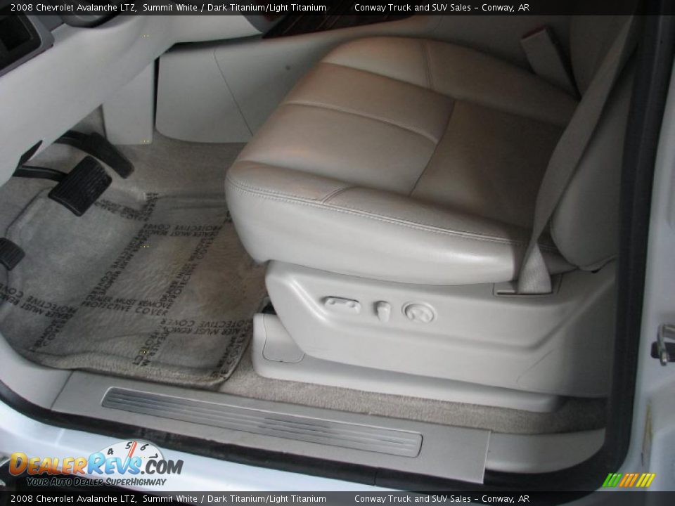 2008 Chevrolet Avalanche LTZ Summit White / Dark Titanium/Light Titanium Photo #16