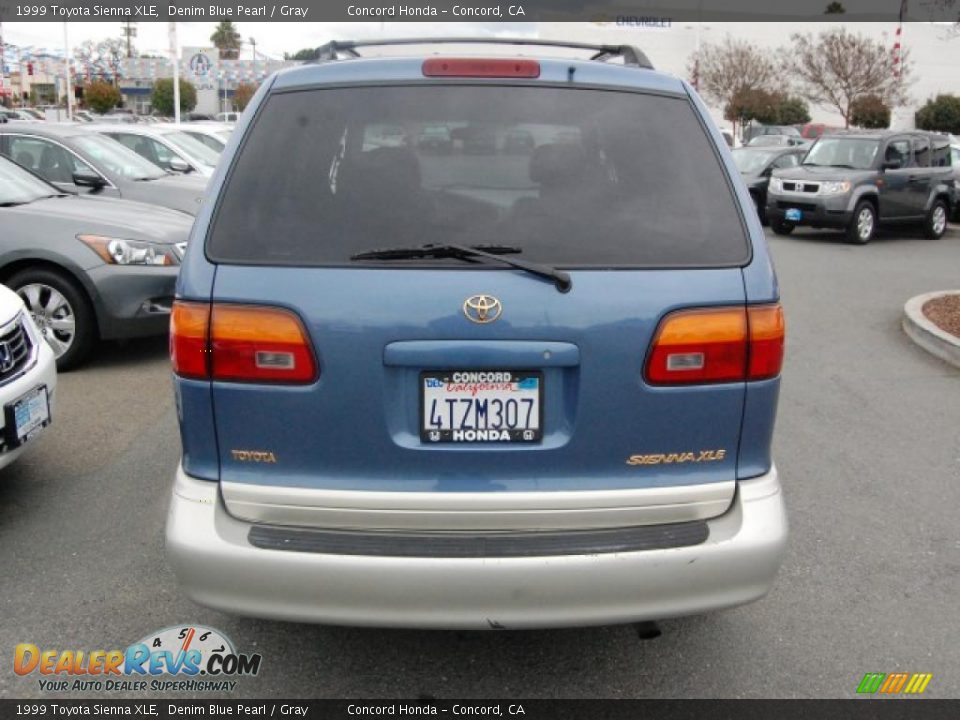 1999 Toyota Sienna XLE Denim Blue Pearl / Gray Photo #4