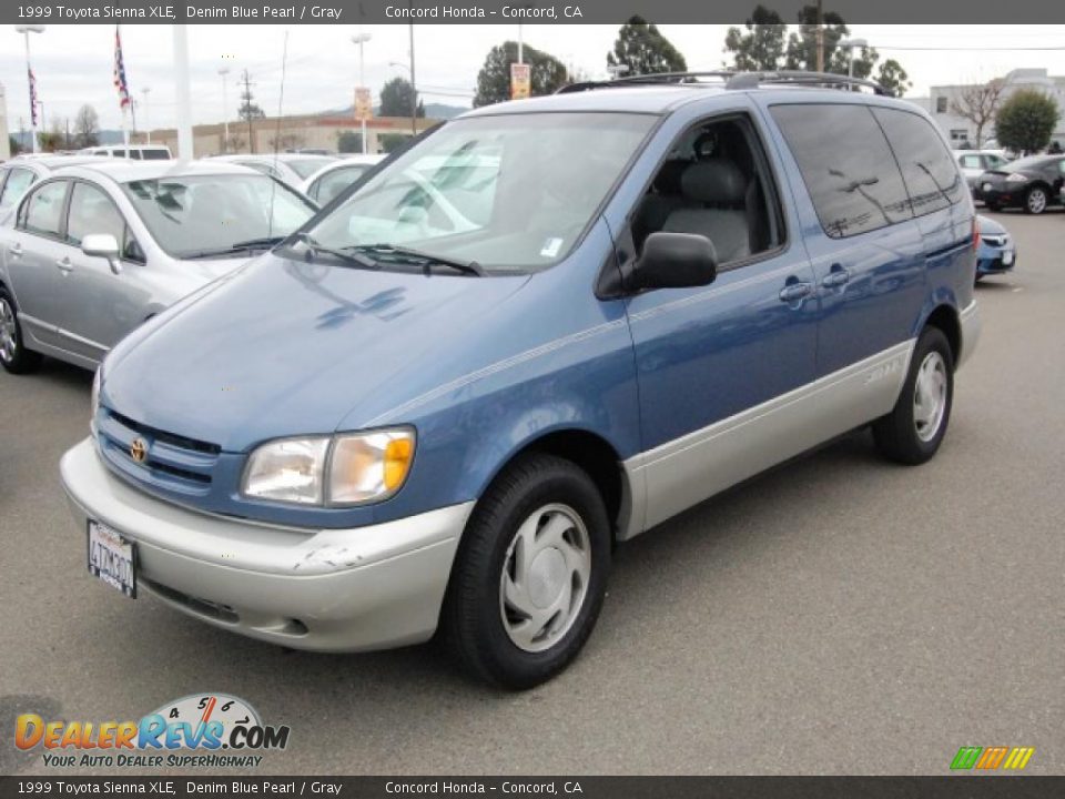 1999 Toyota Sienna XLE Denim Blue Pearl / Gray Photo #7
