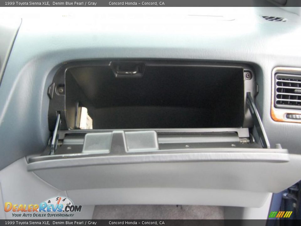 1999 Toyota Sienna XLE Denim Blue Pearl / Gray Photo #25