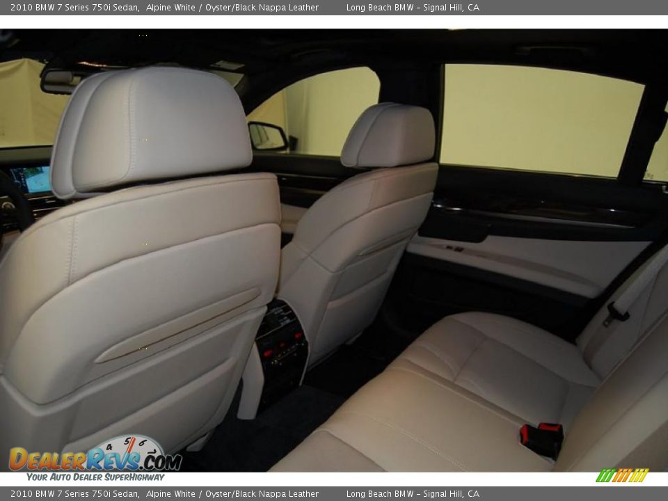 2010 BMW 7 Series 750i Sedan Alpine White / Oyster/Black Nappa Leather Photo #25