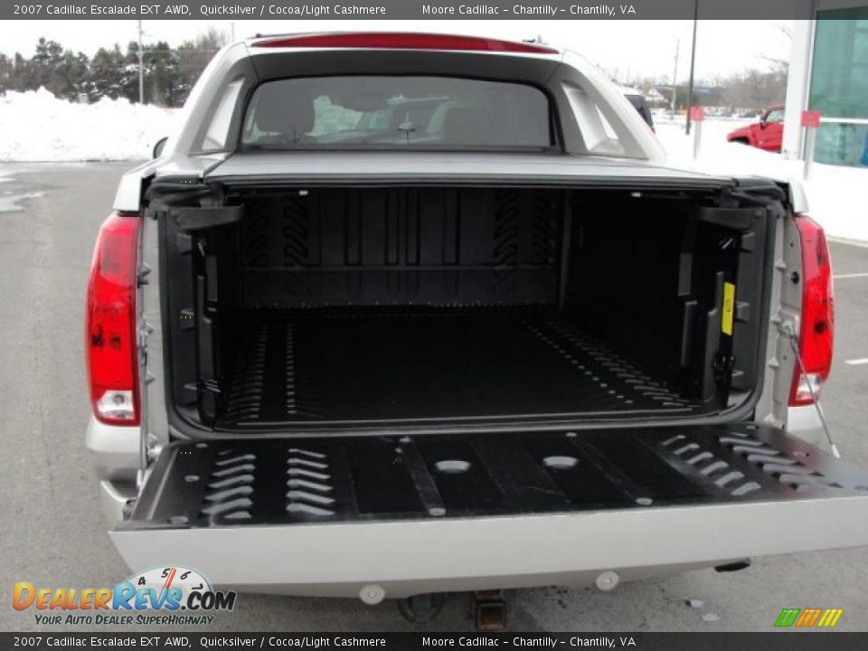 2007 Cadillac Escalade EXT AWD Quicksilver / Cocoa/Light Cashmere Photo #7