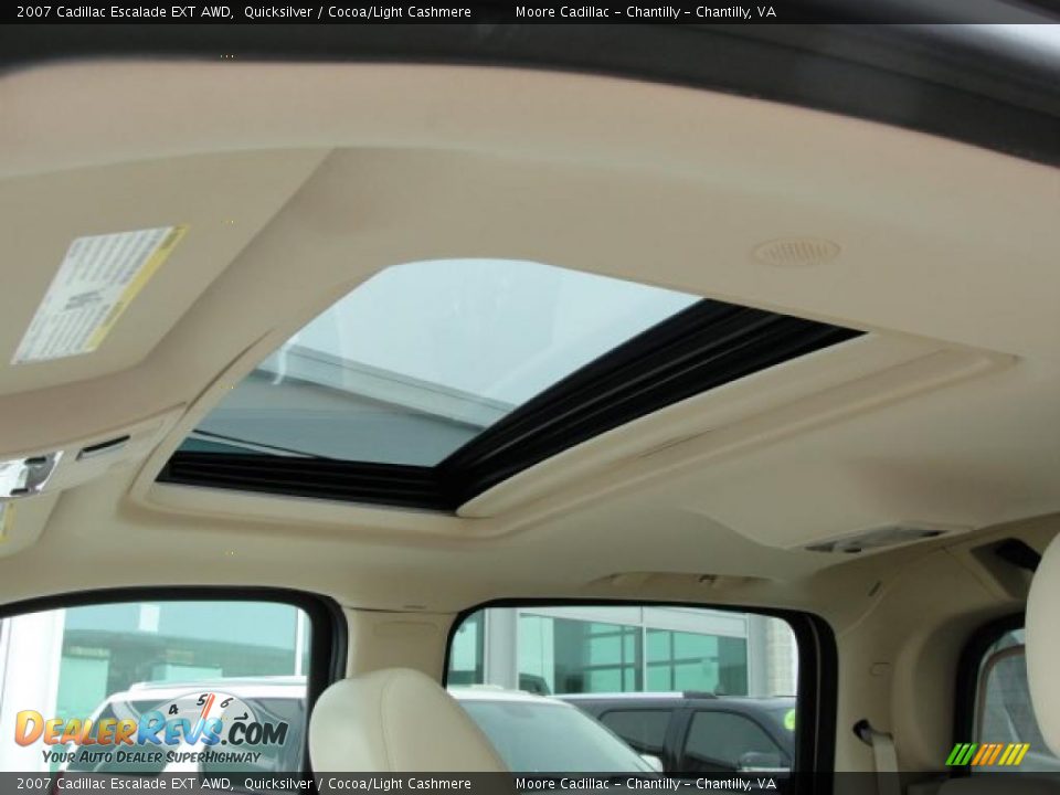 2007 Cadillac Escalade EXT AWD Quicksilver / Cocoa/Light Cashmere Photo #11