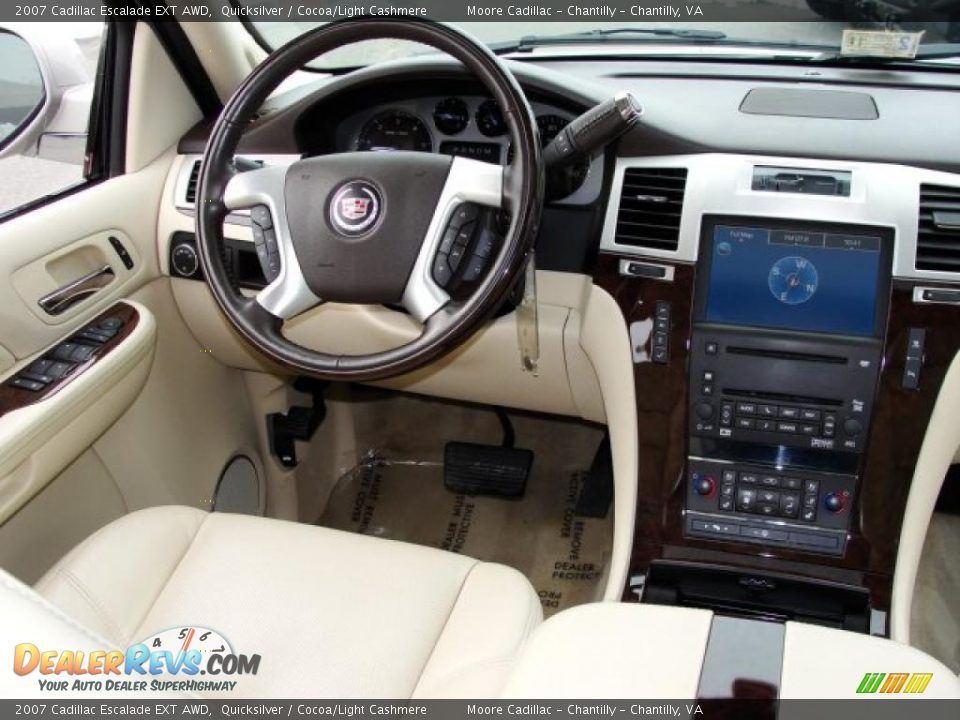 2007 Cadillac Escalade EXT AWD Quicksilver / Cocoa/Light Cashmere Photo #16