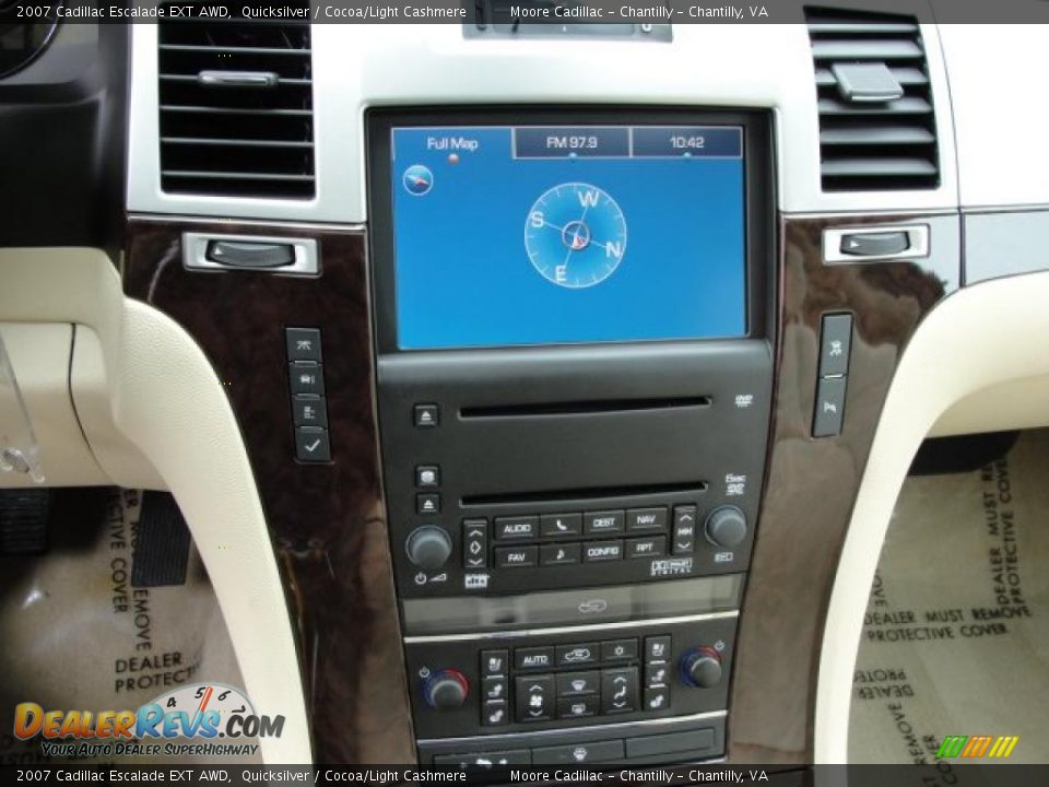 2007 Cadillac Escalade EXT AWD Quicksilver / Cocoa/Light Cashmere Photo #17