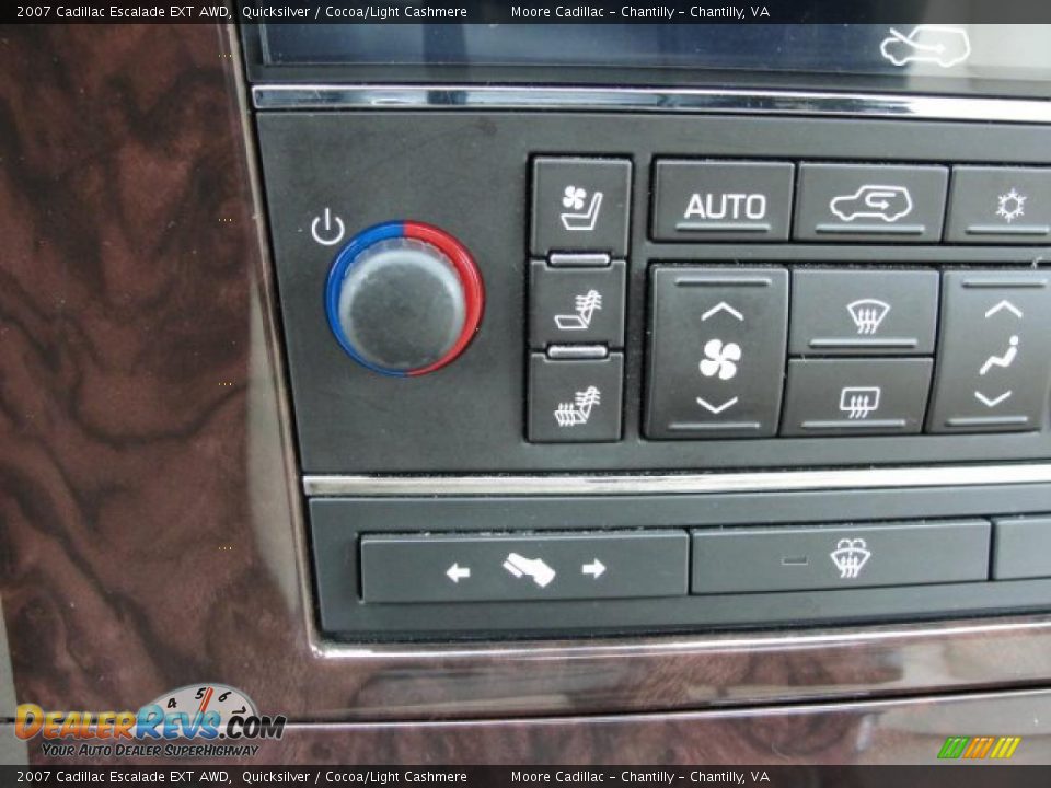 2007 Cadillac Escalade EXT AWD Quicksilver / Cocoa/Light Cashmere Photo #20