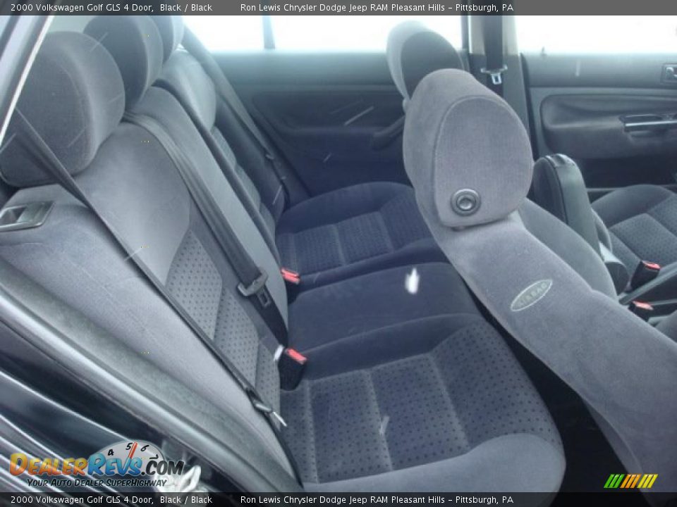 2000 Volkswagen Golf GLS 4 Door Black / Black Photo #16