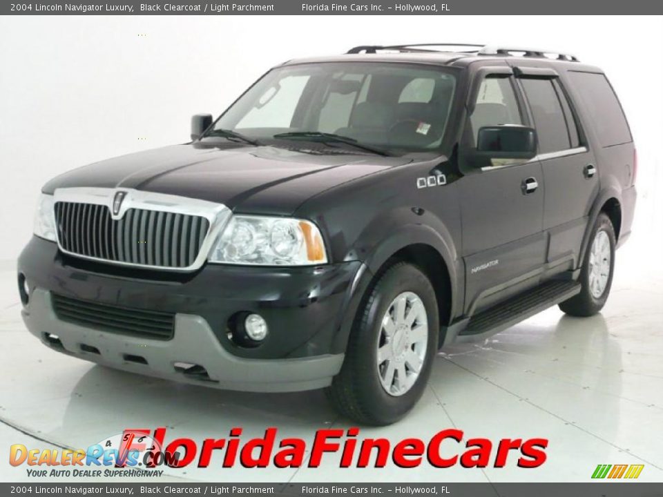 2004 Lincoln Navigator Luxury Black Clearcoat / Light Parchment Photo #1