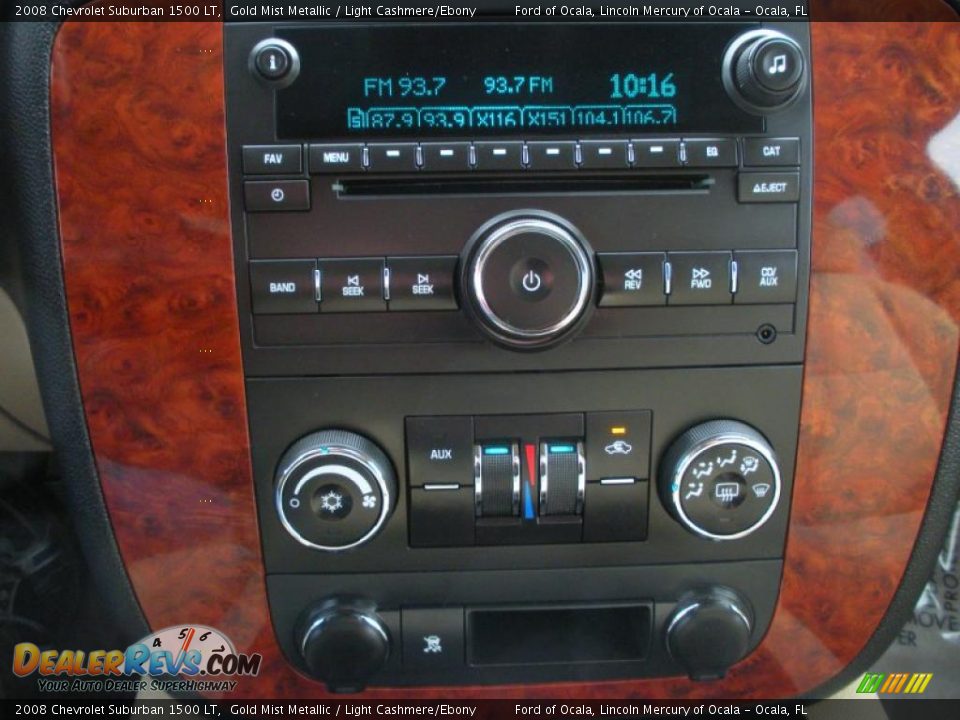 2008 Chevrolet Suburban 1500 LT Gold Mist Metallic / Light Cashmere/Ebony Photo #23