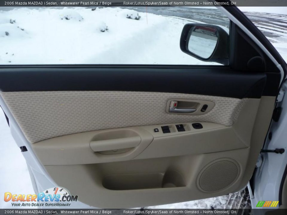 2006 Mazda MAZDA3 i Sedan Whitewater Pearl Mica / Beige Photo #9