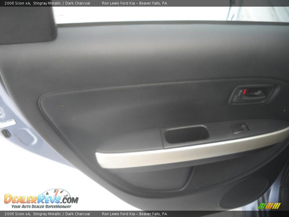 2006 Scion xA Stingray Metallic / Dark Charcoal Photo #10