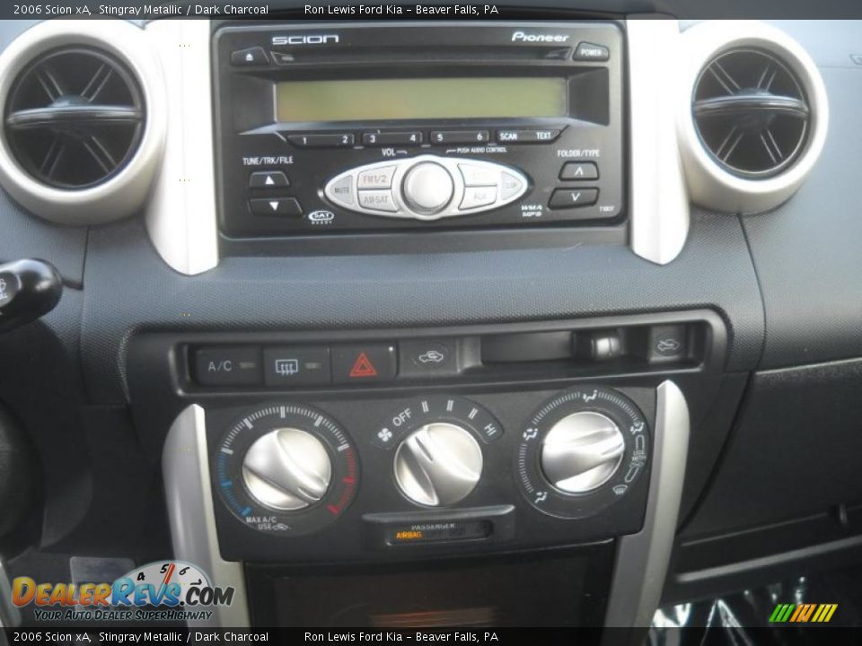 2006 Scion xA Stingray Metallic / Dark Charcoal Photo #22