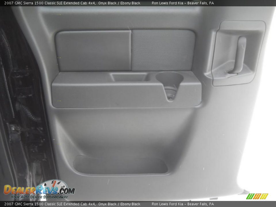 2007 GMC Sierra 1500 Classic SLE Extended Cab 4x4 Onyx Black / Ebony Black Photo #10
