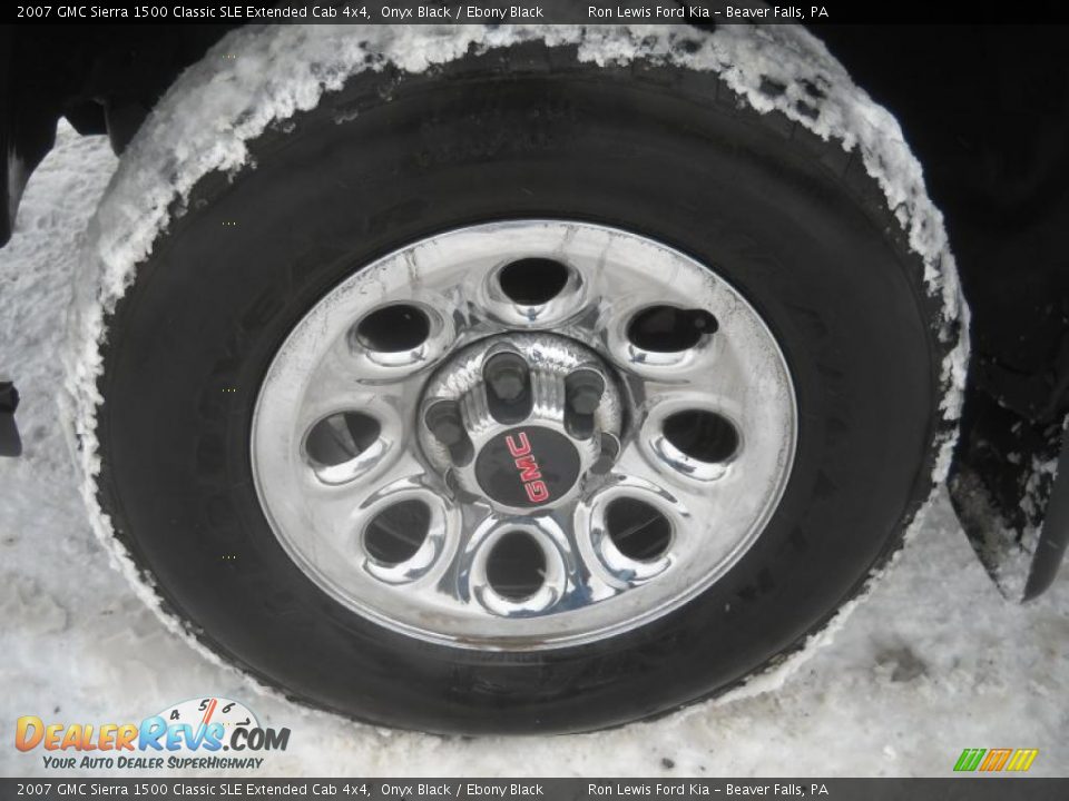 2007 GMC Sierra 1500 Classic SLE Extended Cab 4x4 Onyx Black / Ebony Black Photo #17