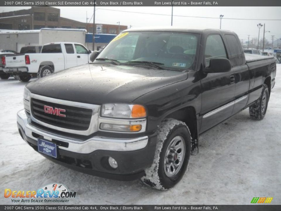2007 GMC Sierra 1500 Classic SLE Extended Cab 4x4 Onyx Black / Ebony Black Photo #18