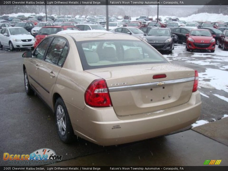 2005 Chevrolet Malibu Sedan Light Driftwood Metallic / Neutral Beige Photo #4