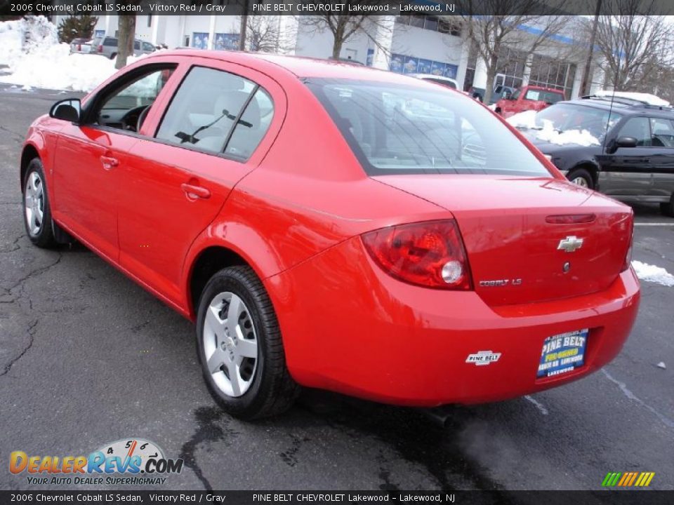 2006 Chevrolet Cobalt LS Sedan Victory Red / Gray Photo #6