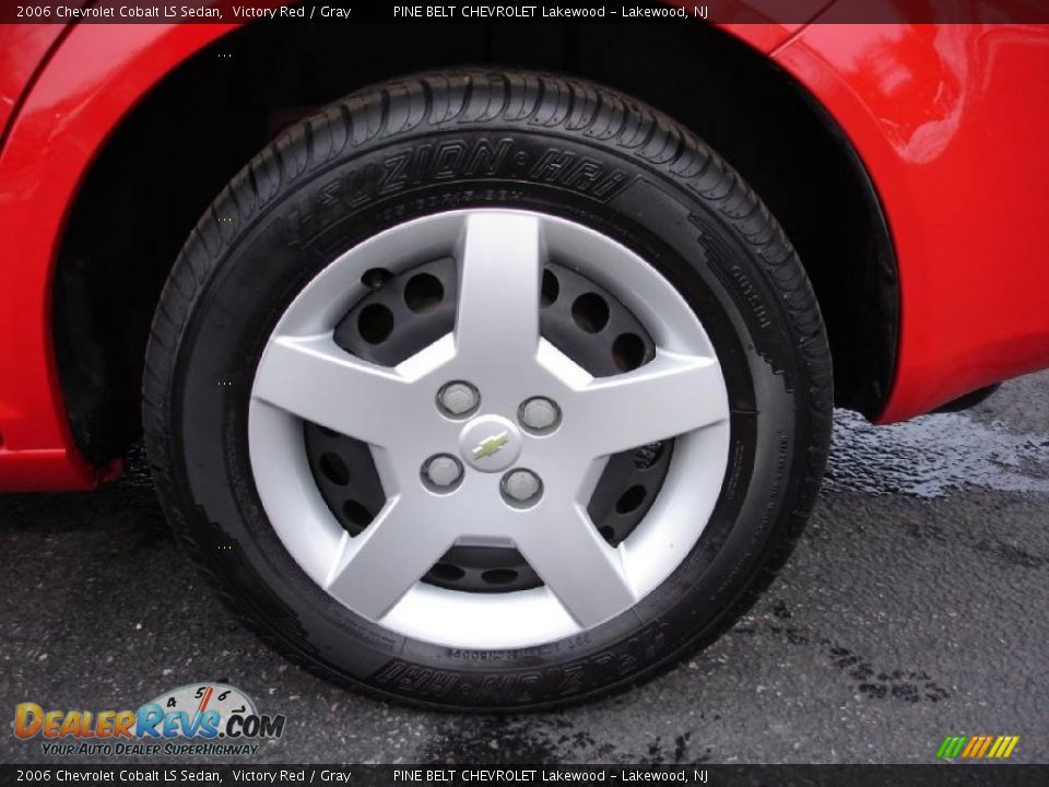 2006 Chevrolet Cobalt LS Sedan Victory Red / Gray Photo #8