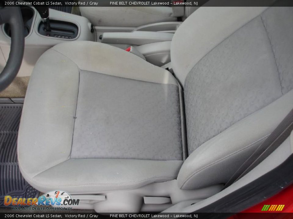 2006 Chevrolet Cobalt LS Sedan Victory Red / Gray Photo #11