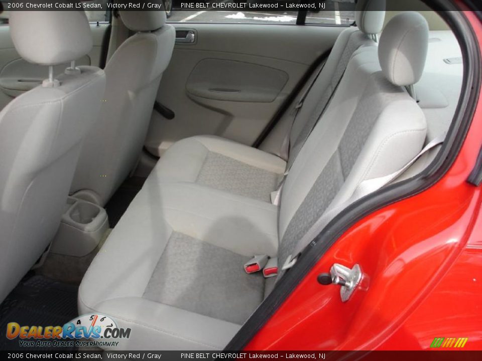 2006 Chevrolet Cobalt LS Sedan Victory Red / Gray Photo #13