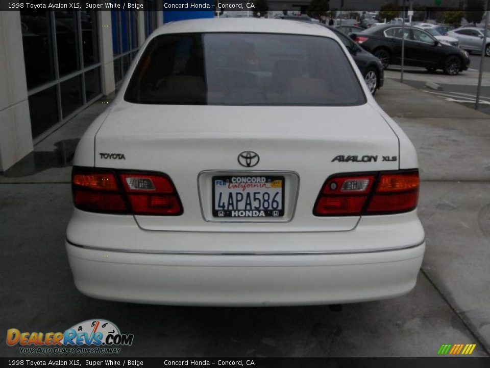 1998 Toyota Avalon XLS Super White / Beige Photo #4