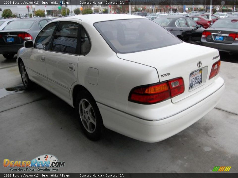 1998 Toyota Avalon XLS Super White / Beige Photo #5