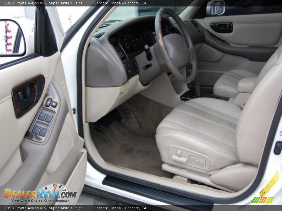 1998 Toyota Avalon XLS Super White / Beige Photo #16
