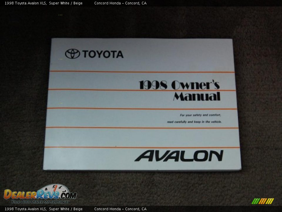 1998 Toyota Avalon XLS Super White / Beige Photo #25