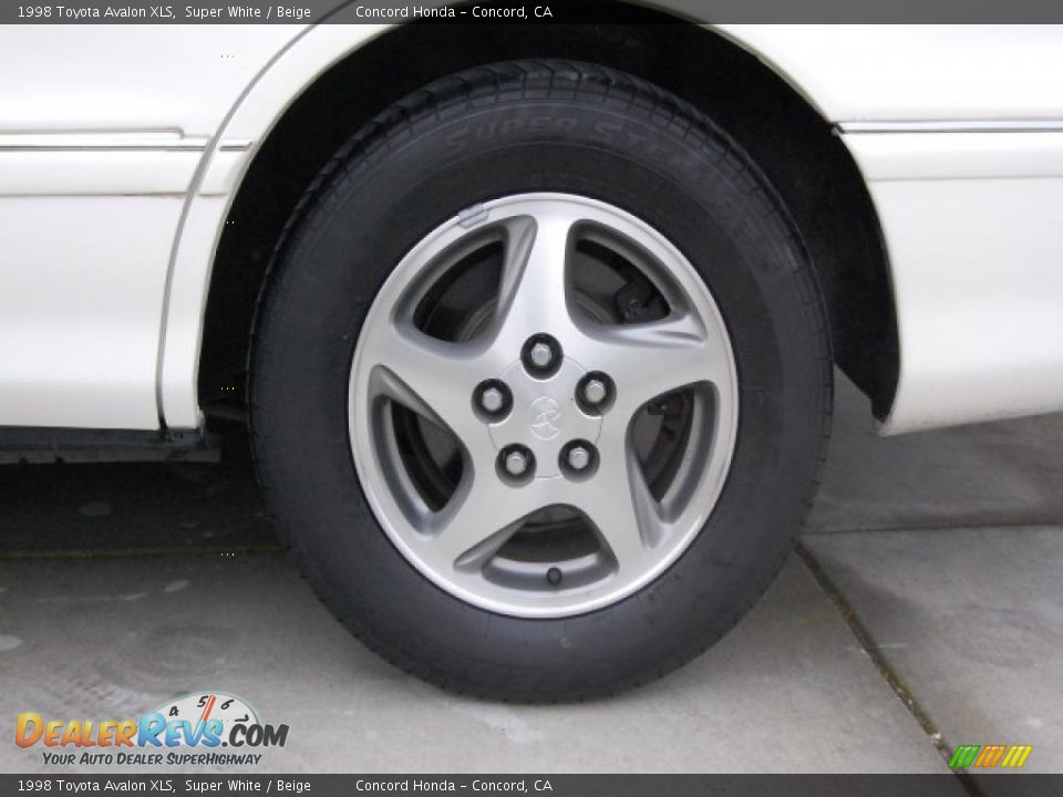 1998 Toyota Avalon XLS Super White / Beige Photo #30