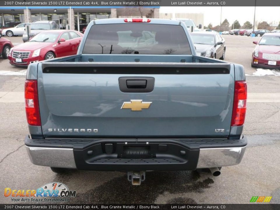 2007 Chevrolet Silverado 1500 LTZ Extended Cab 4x4 Blue Granite Metallic / Ebony Black Photo #5