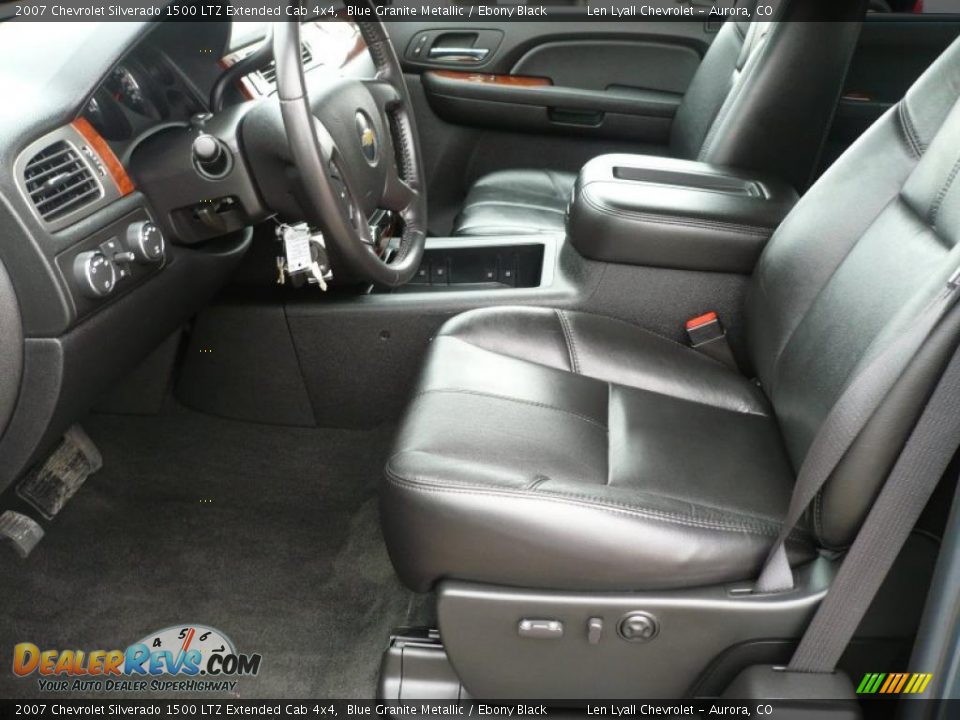 2007 Chevrolet Silverado 1500 LTZ Extended Cab 4x4 Blue Granite Metallic / Ebony Black Photo #10
