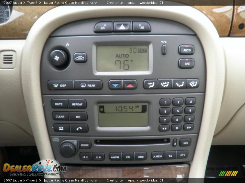 2007 Jaguar X-Type 3.0 Jaguar Racing Green Metallic / Ivory Photo #12