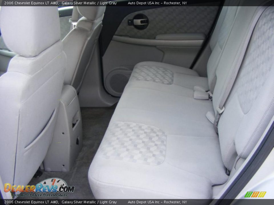 2006 Chevrolet Equinox LT AWD Galaxy Silver Metallic / Light Gray Photo #11