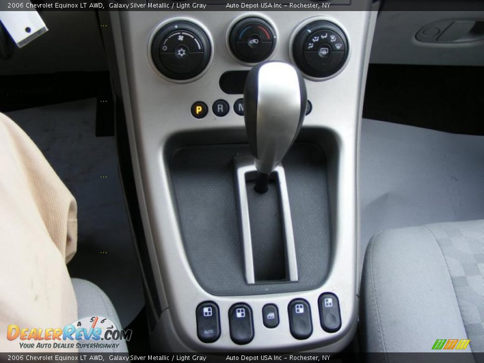 2006 Chevrolet Equinox LT AWD Galaxy Silver Metallic / Light Gray Photo #14