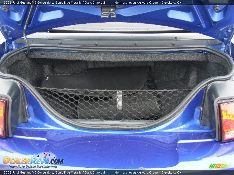 2002 Ford Mustang V6 Convertible Sonic Blue Metallic / Dark Charcoal Photo #25