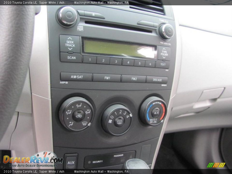 2010 Toyota Corolla LE Super White / Ash Photo #10