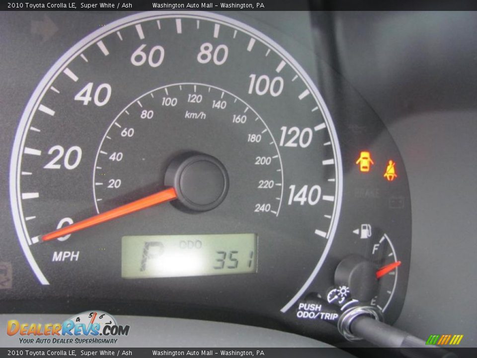 2010 Toyota Corolla LE Super White / Ash Photo #20